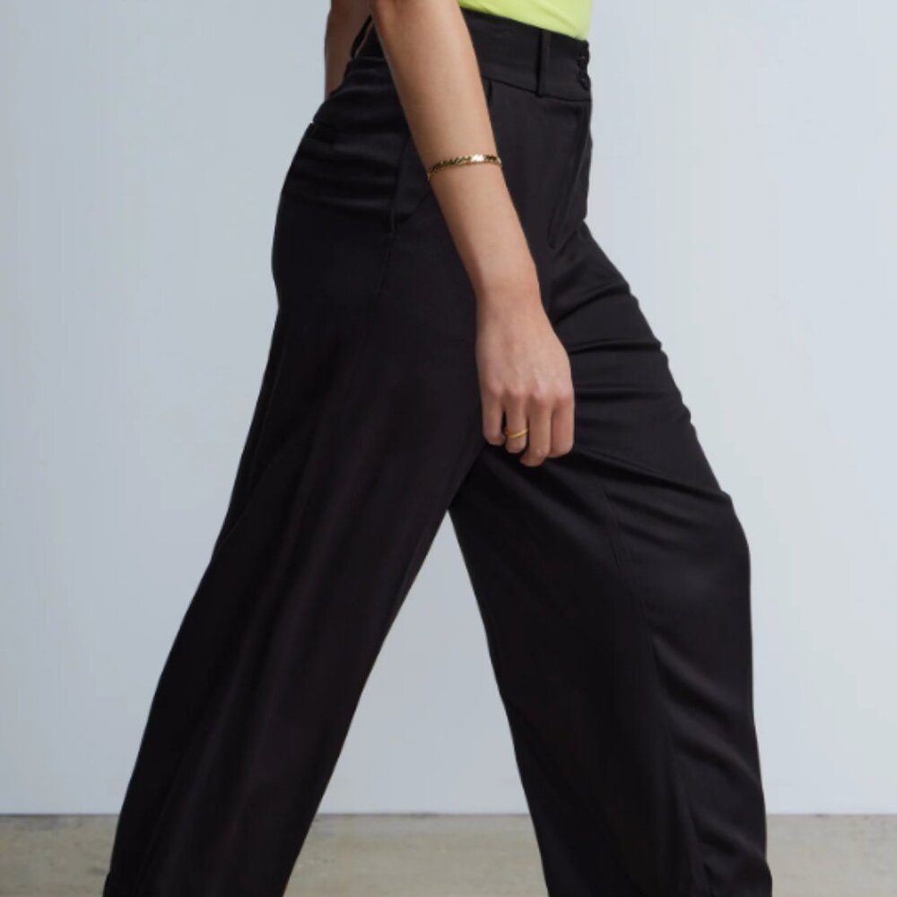Double Button Twill Wide Leg Pant